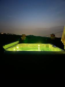 Bazén v ubytování Agriturismo Cascina Anrì nebo v jeho okolí