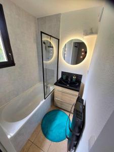 Ένα μπάνιο στο Résidence Gardette - Joli T2 entièrement refait à neuf dans la station de Réallon A07 MAE-7323