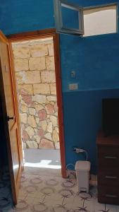 Fotografie z fotogalerie ubytování LA TERRAZZA SUL MARE camera doppia vicino aereoporto&mare SICILIAN SEA STYLE ROOM v destinaci Cinisi