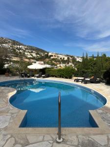 Бассейн в Luxury villa или поблизости
