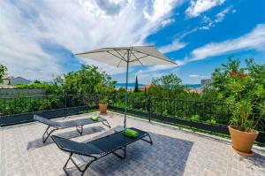 Balkón alebo terasa v ubytovaní Apartment in Crikvenica 5267