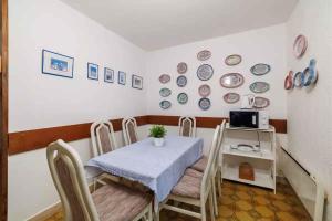 Fotografie z fotogalerie ubytování Holiday home in Kornic - Insel Krk 39437 v destinaci Kornić