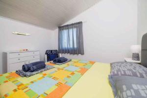 Postel nebo postele na pokoji v ubytování Holiday home in Kornic - Insel Krk 39437