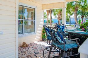 Ein Garten an der Unterkunft Family Tides