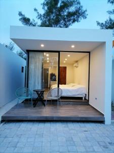 Αίθριο ή υπαίθριος χώρος στο La Prieta Bungalo 2, beachfront, Tukali
