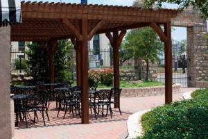 Imagen de la galería de JR's Chophouse B&B, en Jacksboro