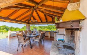 Zdjęcie z galerii obiektu Holiday Home Medulin 33 w Medulinie