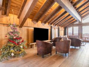 Ein Sitzbereich in der Unterkunft Alpine Chalet with Spa and pets, cleaning included