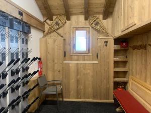 Galeriebild der Unterkunft Alpine Chalet with Spa and pets, cleaning included in Champagny-en-Vanoise