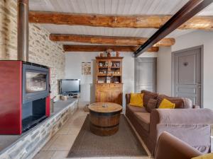 Gallery image of Holiday home with private terrace, cleaning included in Saint-Beauzire +32 photos