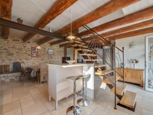Gallery image of Holiday home with private terrace, cleaning included in Saint-Beauzire