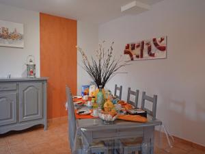 Φωτογραφία από το άλμπουμ του Luxury Villa with Private Pool in Saint Victor de Malcap σε Saint-Victor-de-Malcap +32 φωτογραφίες