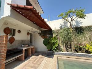 Kolam renang di atau dekat dengan Casa Madrigal-Pool - HiveNB