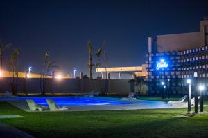 La pileta dentro o cerca de Gala Hotel y Convenciones