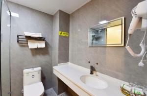 Un baño de Like Lijin Bay Hotel