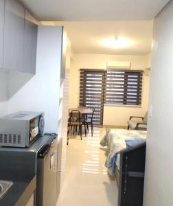 Nhà bếp/bếp nhỏ tại Unit A-1008 Style Residences