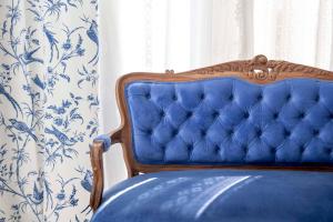 Uma área de estar em La Mision Hotel Boutique