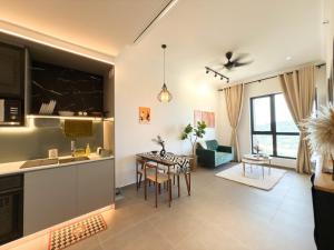 Et opholdsområde på Mossaz By Synergy Property Management