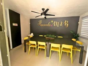 ภาพในคลังภาพของ Hacienda M&B Perfect for Groups, with Pool and Spacious Patio ในเบกาบาฆา