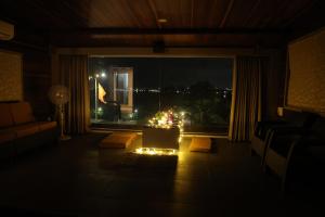 Fotografie z fotogalerie ubytování Siddharth Lake View Penthouse v destinaci Kolhápur