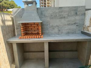 Fotografie z fotogalerie ubytování Casa MYA con terreno privado y parking compartido - a 800m de Playa Poniente v destinaci Benidorm