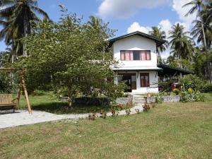 Gallery image of cocoworld bungalow in Bandara Koswatta