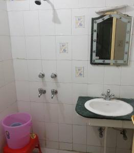 Koupelna v ubytování Hotel Dwarikesh Badrinath