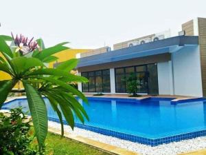 Imagen de la galería de The Hive Condo, en Malapandan