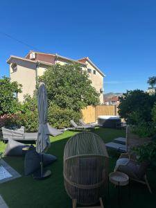 Zahrada ubytování Apartman Regius White