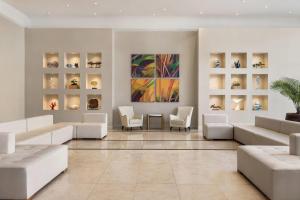 A seating area at Radisson Resort Miami Beach