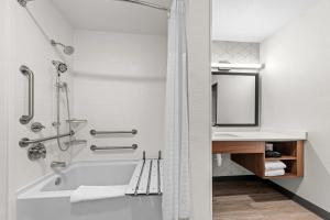 Koupelna v ubytování Everhome Suites Waco