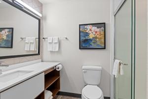 Koupelna v ubytování Everhome Suites Waco