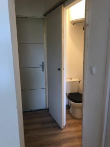 Koupelna v ubytování Studio indépendant climatisé