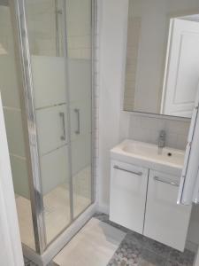 Ένα μπάνιο στο Velvetissime