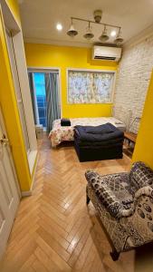 Un lugar para sentarse en ホテル The Standard Apartment Shibuya D 2020年オープン