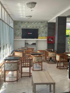 TV a/nebo společenská místnost v ubytování Hotel MDP