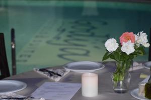 A piscina em ou perto de Godija Hotel & Suites
