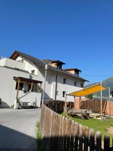 Nespecifikovaný výhled na hory nebo výhled na hory při pohledu z apartmánu
