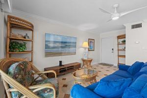 Χώρος καθιστικού στο Colony Beach Club 225