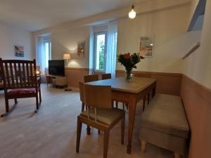 BretenouxにあるGrand Appartement avec Jardin Bretenouxのギャラリーの写真