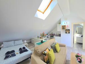 Posezení v ubytování New Loft Centro Arroyo de la Miel 1-2 Pax Wi-Fi 3 Planta -No Ascensor-