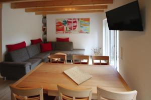TV/Unterhaltungsangebot in der Unterkunft Semi-detached house, Zingst