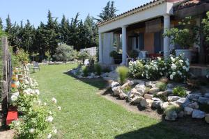 Jardin de l'établissement La Villa Ocre