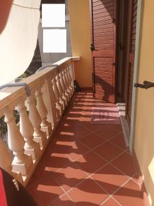 Afbeelding uit fotogalerij van Valentina's garden house in Triei