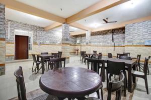 Restaurace v ubytování Hotel O Rajbagh