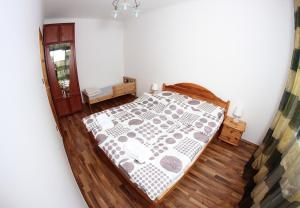 Posteľ alebo postele v izbe v ubytovaní Balm Apartman
