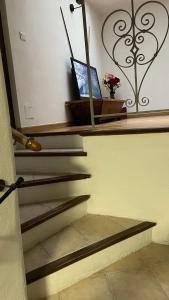 TV a/nebo společenská místnost v ubytování Appartement de type provençal