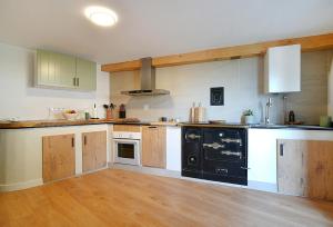 Fotografie z fotogalerie ubytování GALIHOST - Preciosa casa con vistas al mar en Raxó v destinaci Raxo