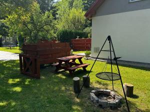 Ogród w obiekcie Apartament Zacisze
