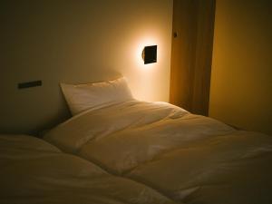Postel nebo postele na pokoji v ubytování YALDA apartment